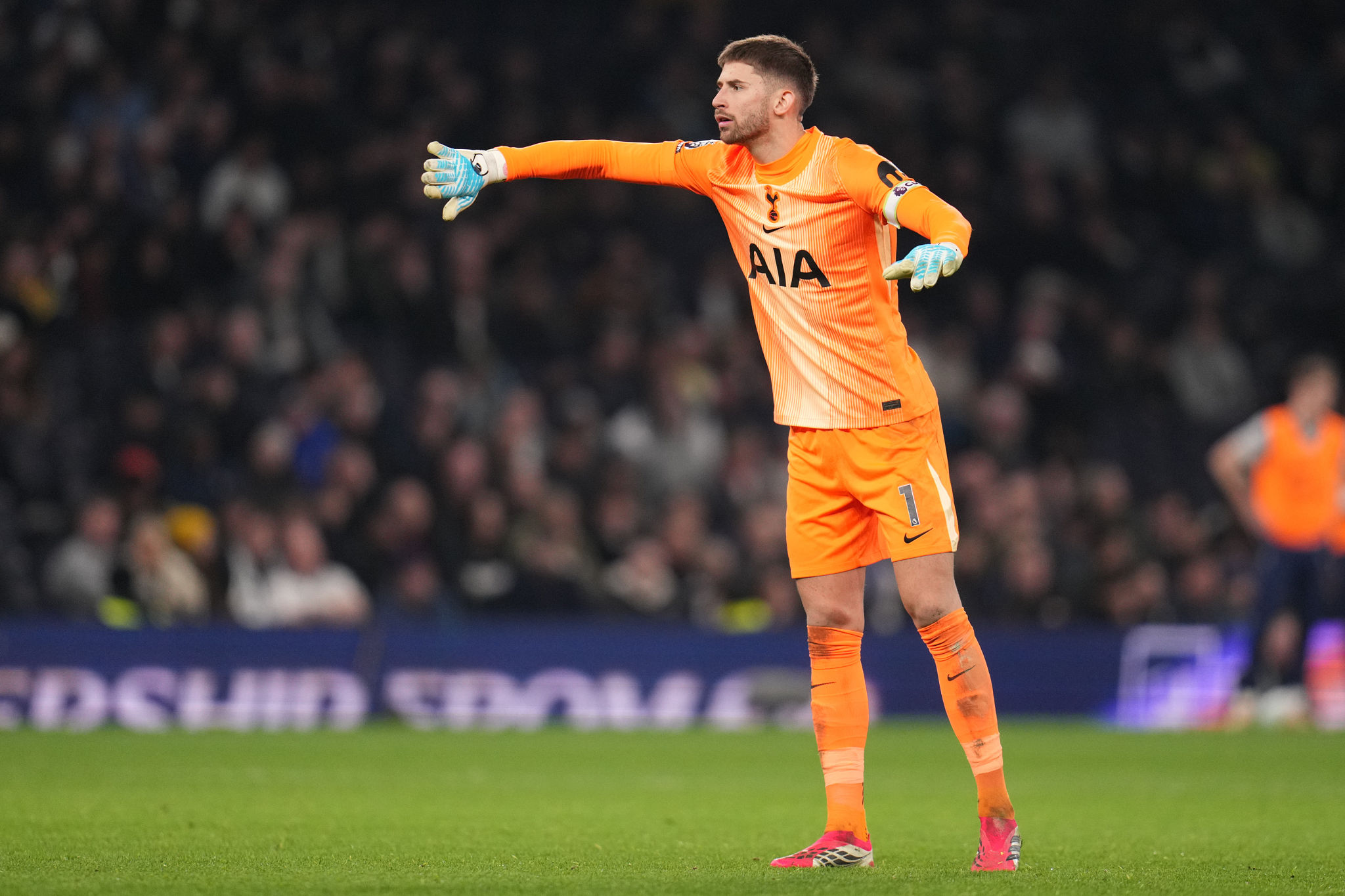 Vicario apre all’Inter: l’ex Cagliari valuta il ritorno in Serie A