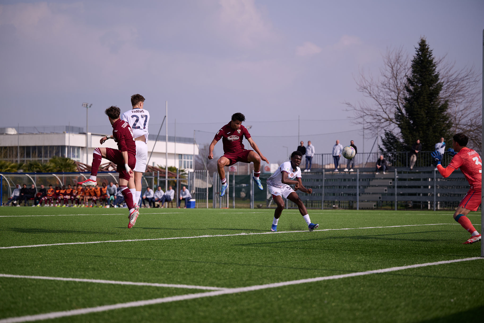 Cagliari Primavera, alle 15 c'è il Monza: esordio in panchina per Gallego