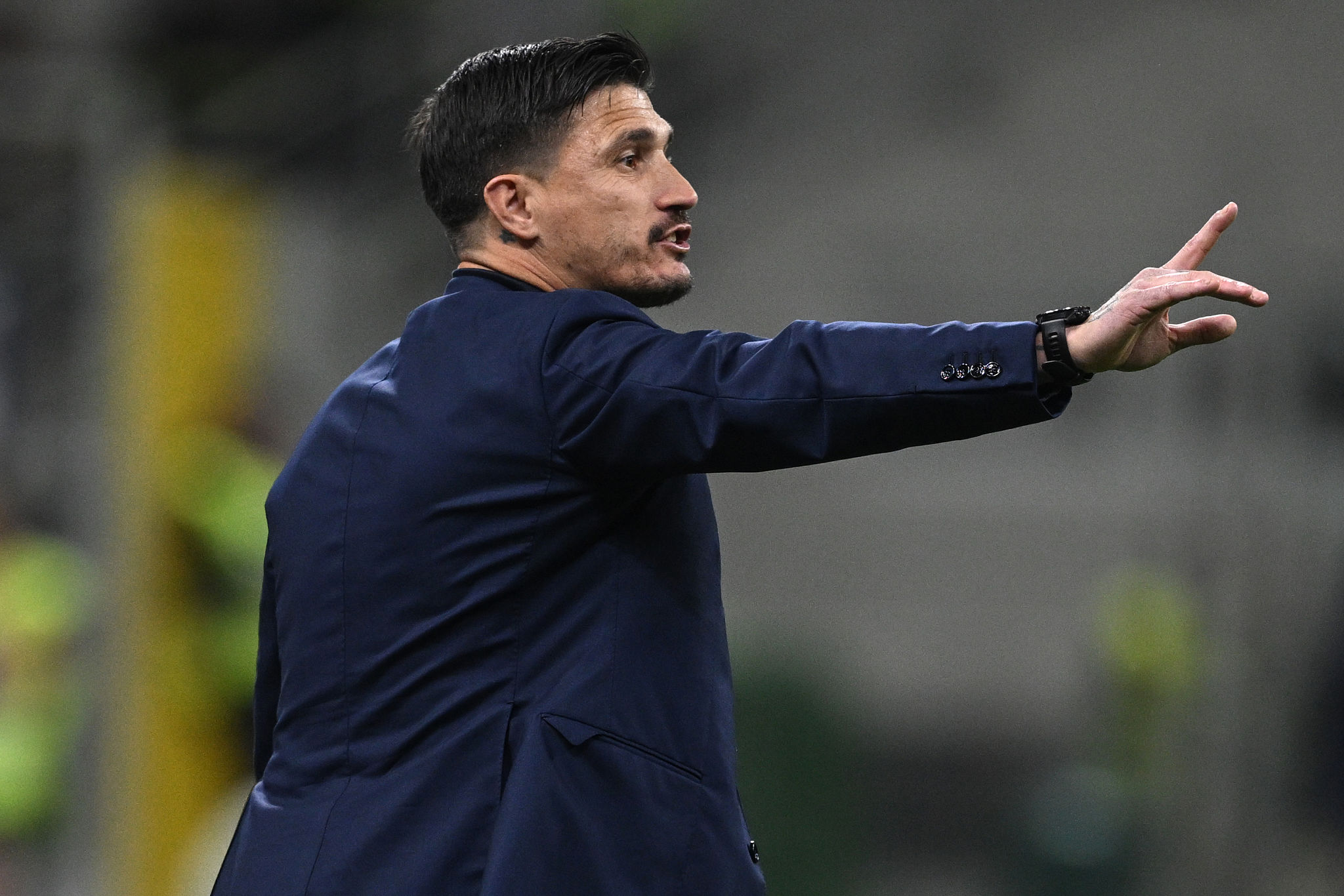 Cagliari, avanti con Pisacane: si lavora al rinnovo fino al 2028