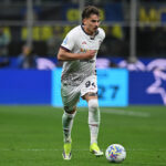 Esposito nel mirino del Napoli: il Cagliari valuta il futuro del suo attaccante