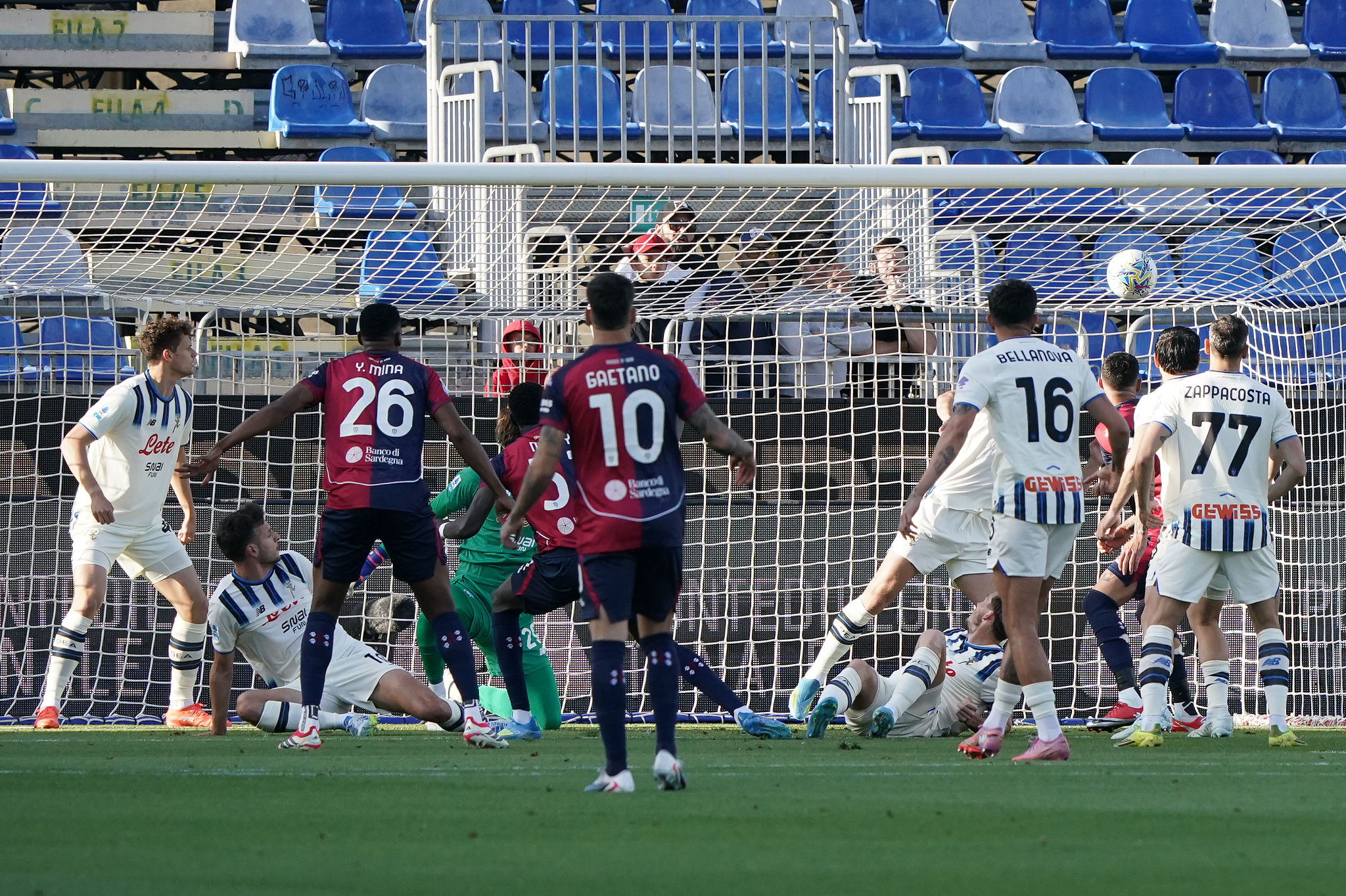 Doppietta in otto minuti: Paul Mendy riscrive la storia del Cagliari