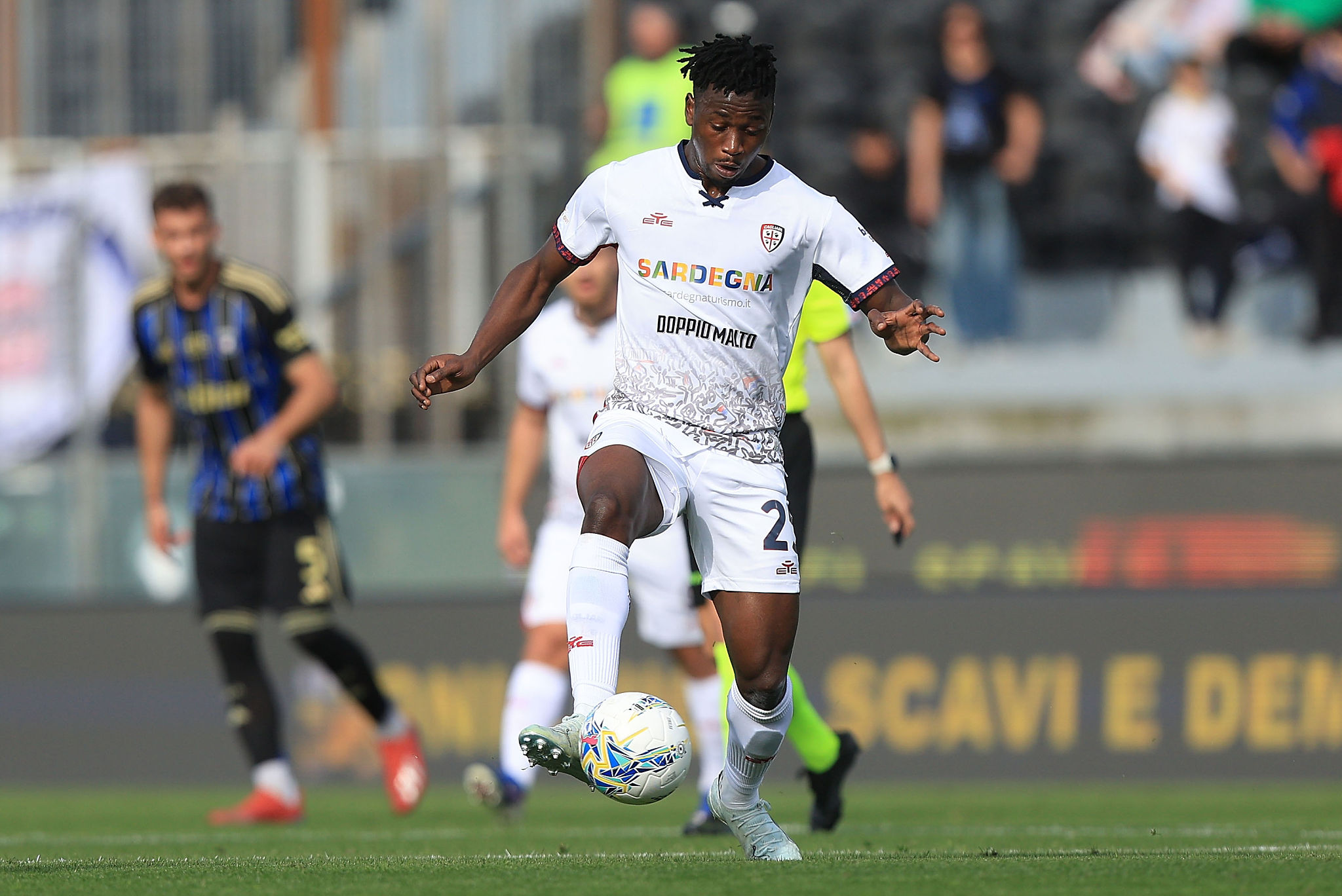 Sulemana, quale futuro? Il Cagliari valuta il riscatto dall’Atalanta