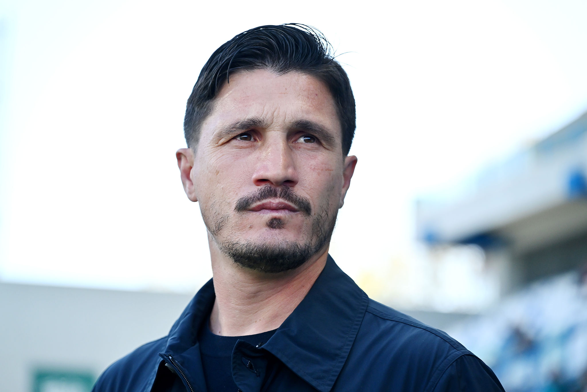 Stallo a Cagliari. Mister Pisacane resta, ma la scelta convince ancora?