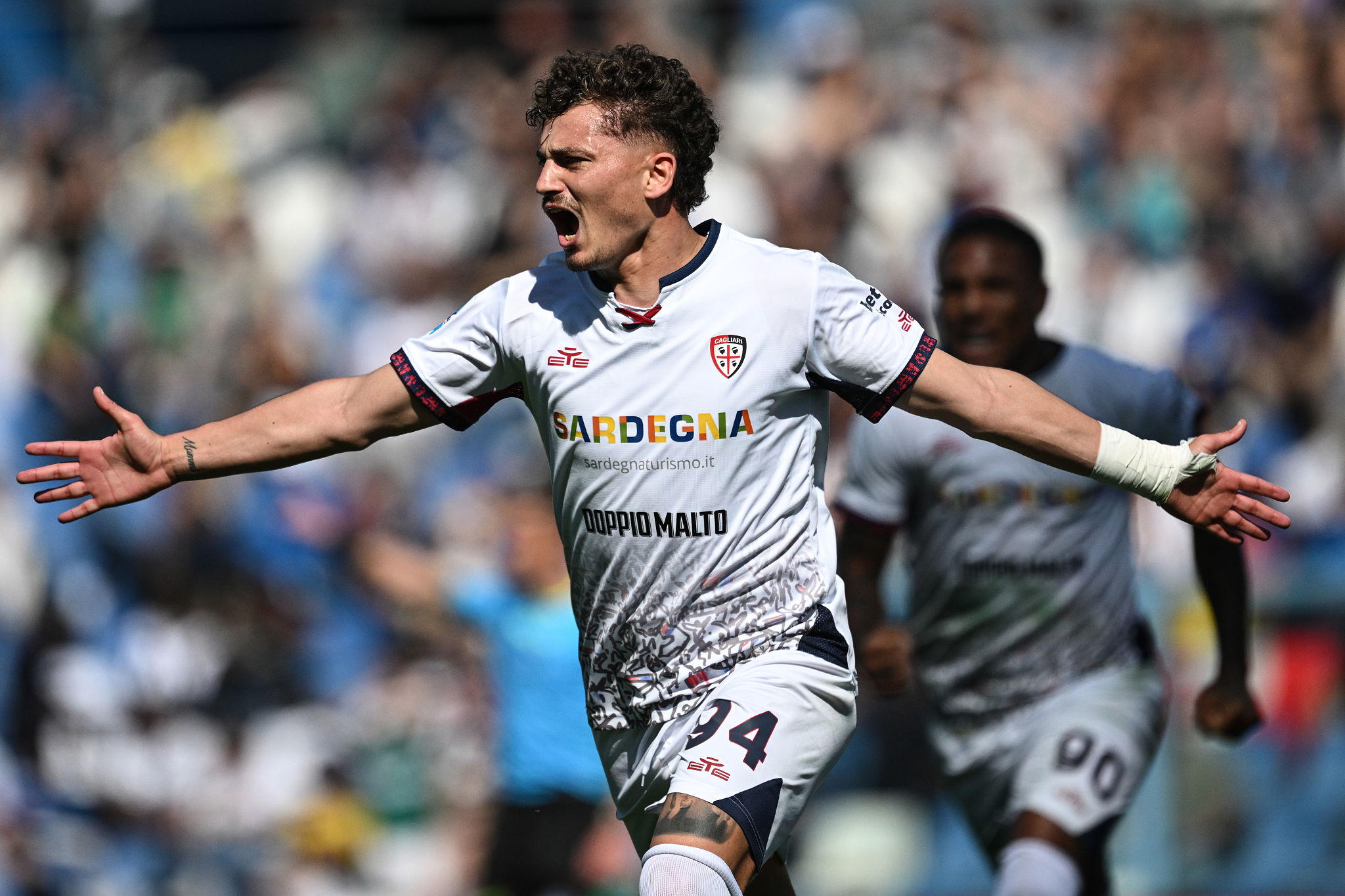 Sebastiano Esposito trascina il Cagliari: i numeri ne certificano il valore