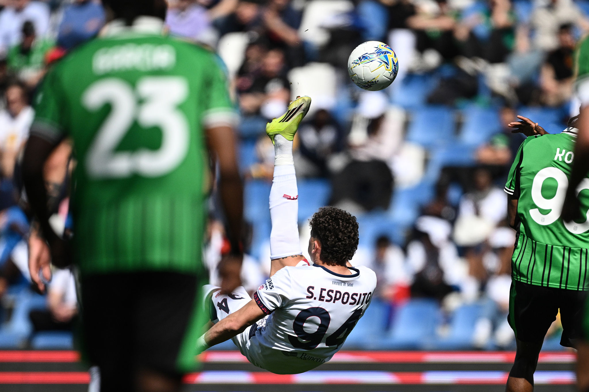 Esposito trascina il Cagliari. I suoi gol serviranno ancora per la salvezza