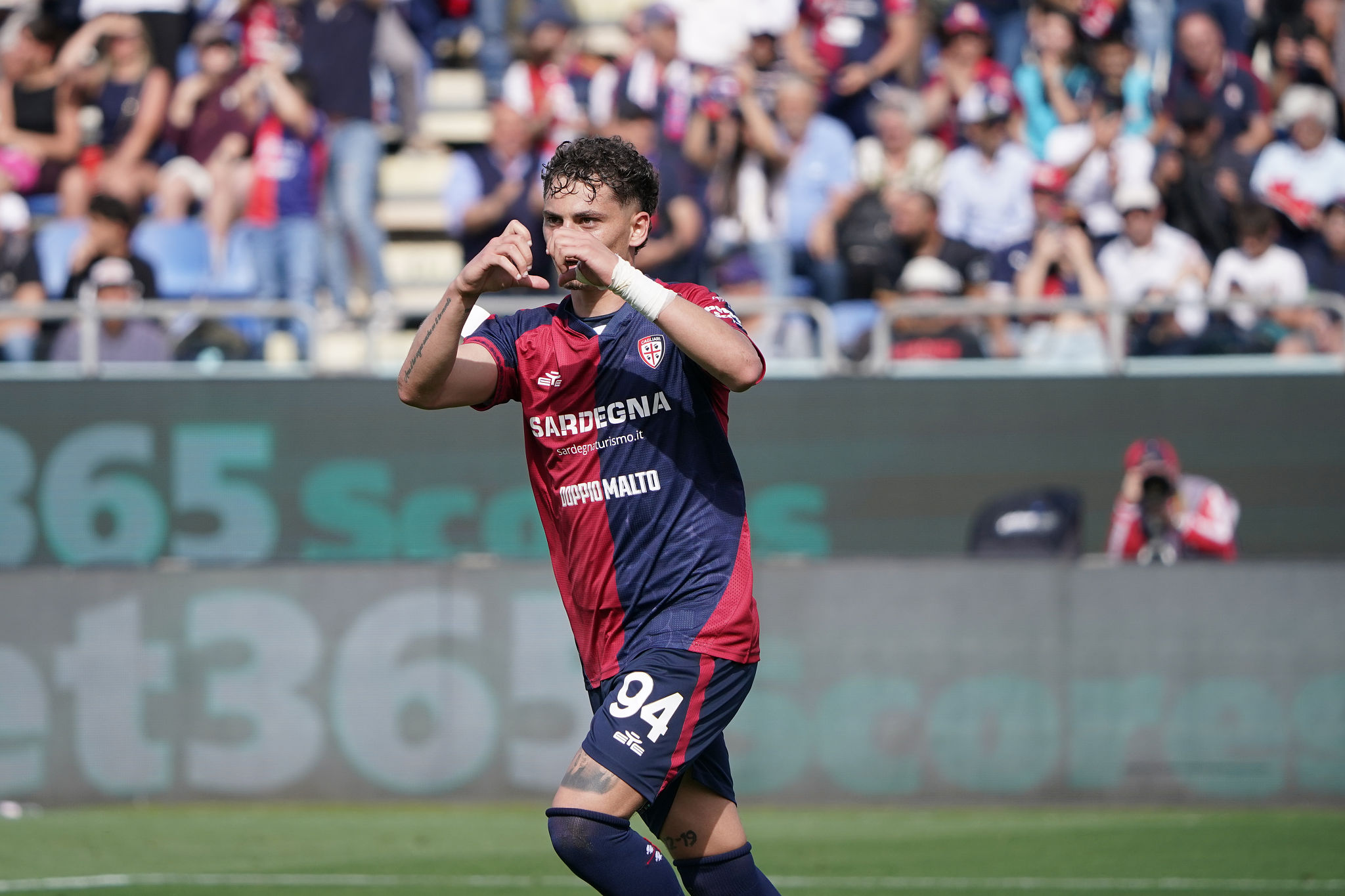 Esposito torna a San Siro da avversario: il suo Cagliari sfida l'Inter