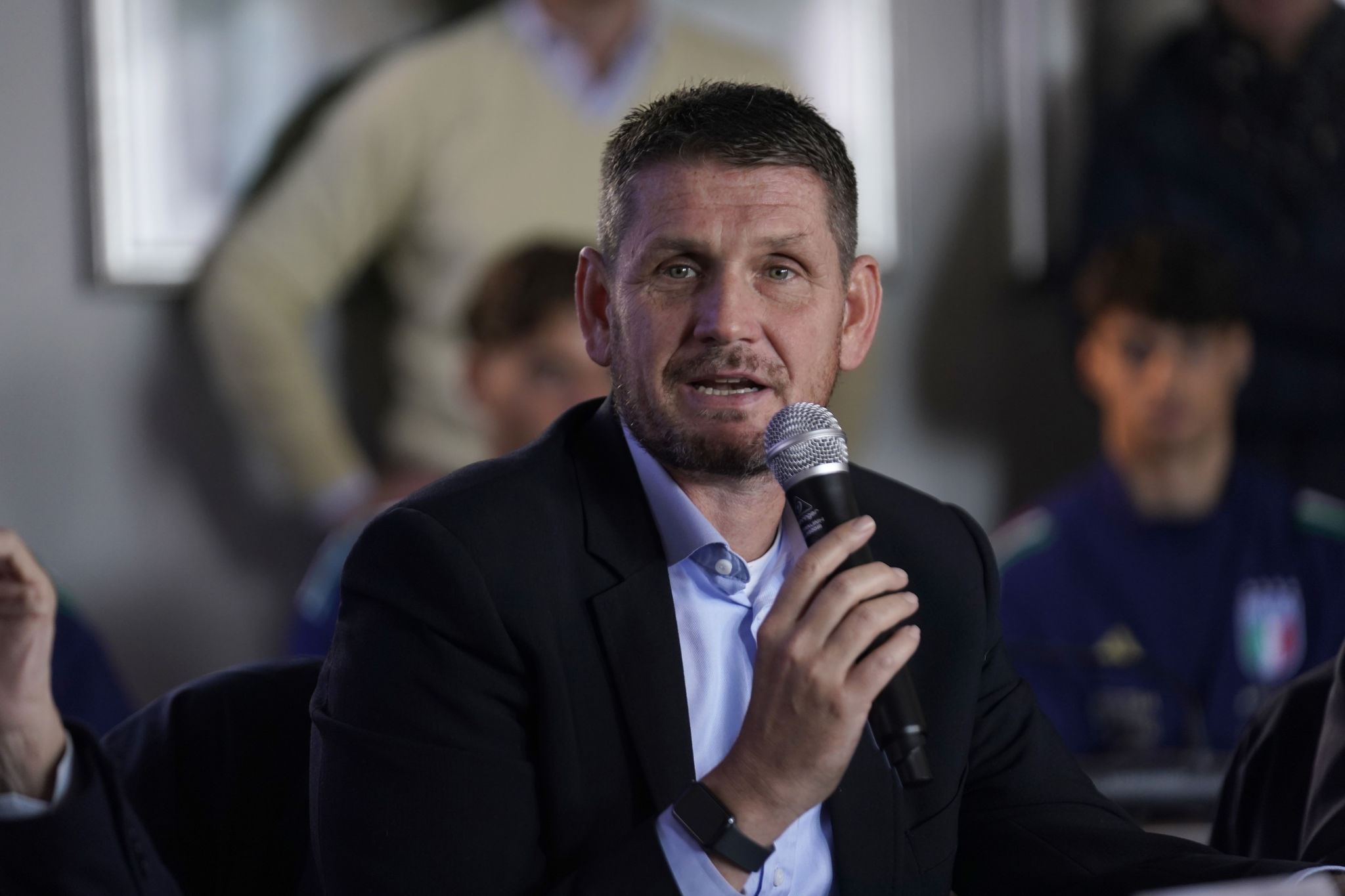 I tifosi del Cagliari si compattano a Bosa: presente anche Nicola Riva