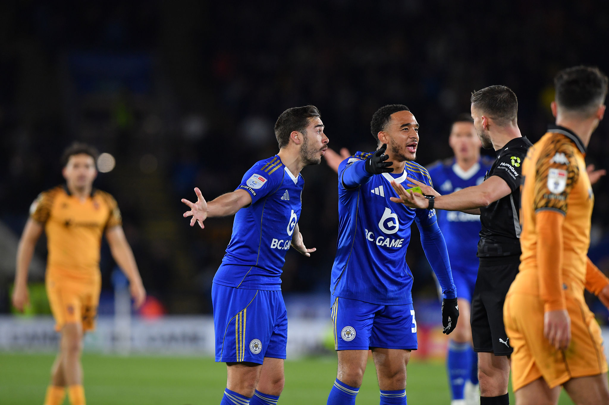 Il Cagliari accelera per Harry Winks: contatti in corso con il Leicester