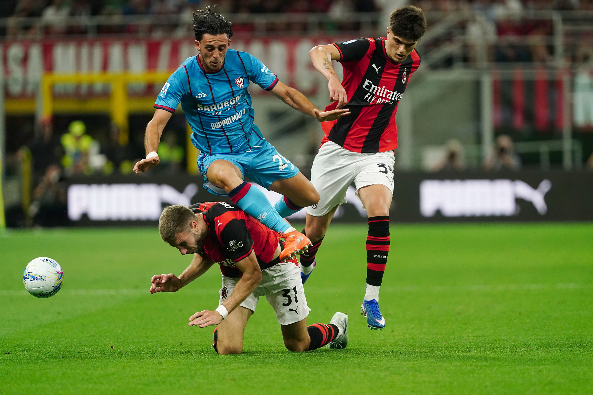 Borrelli conteso in Serie B, il Cagliari fissa il prezzo per la cessione