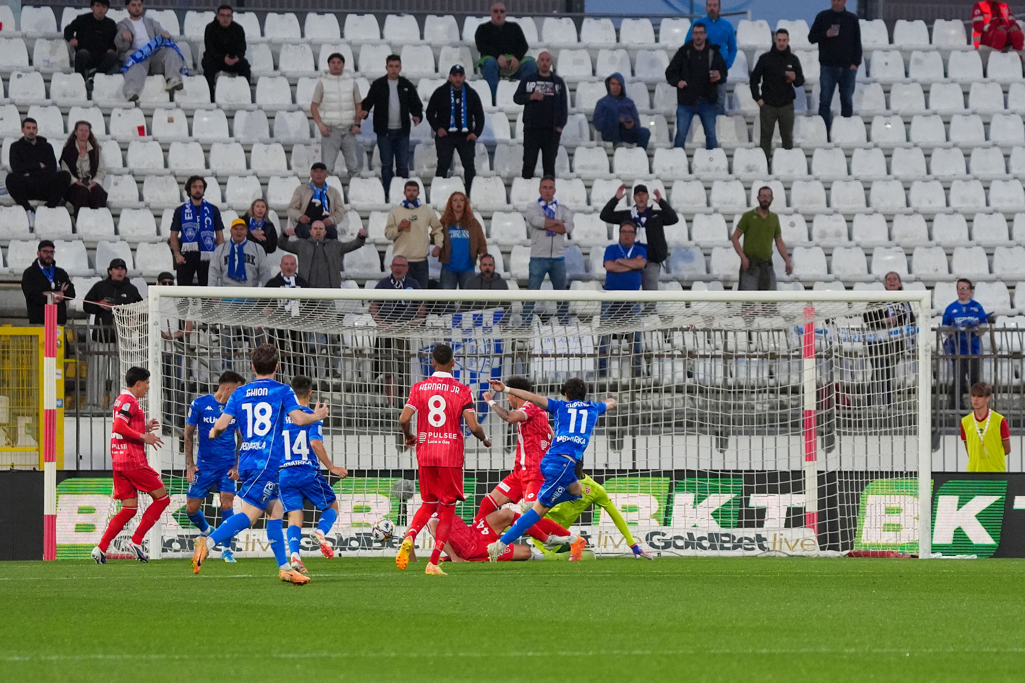 Cagliari, obiettivo Shpendi per l’attacco: si scatena l’asta per il talento dell’Empoli