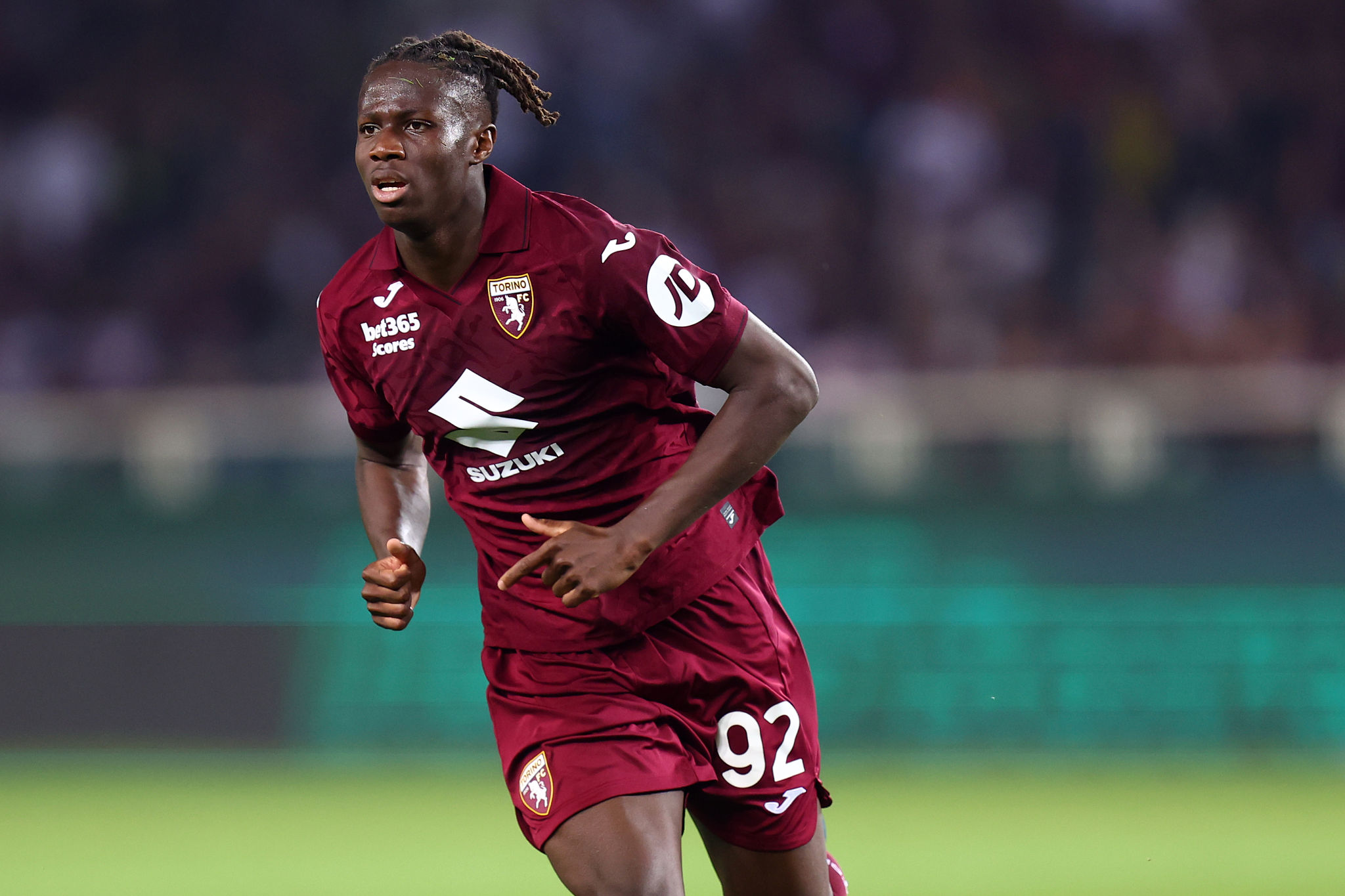 Cagliari, occhi su Alieu Njie: il Torino chiede 15 milioni, la concorrenza è forte