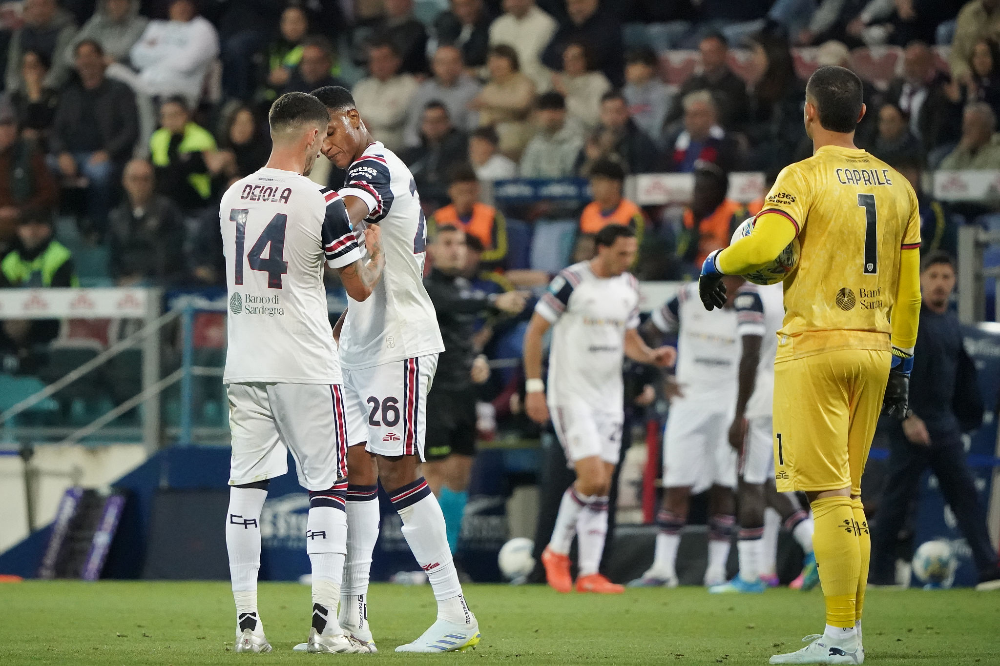 Deiola nuovo capitano del Cagliari: la fascia passa a un simbolo del club dopo l'addio di Pavoletti