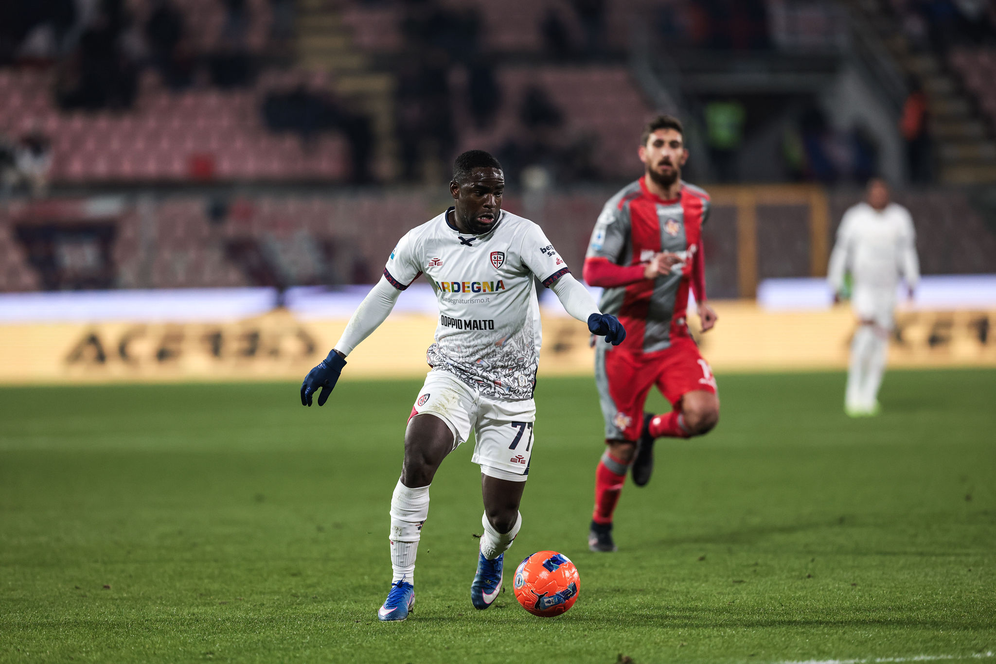 Luvumbo-Palermo, arriva la conferma: «Stiamo parlando col Cagliari»