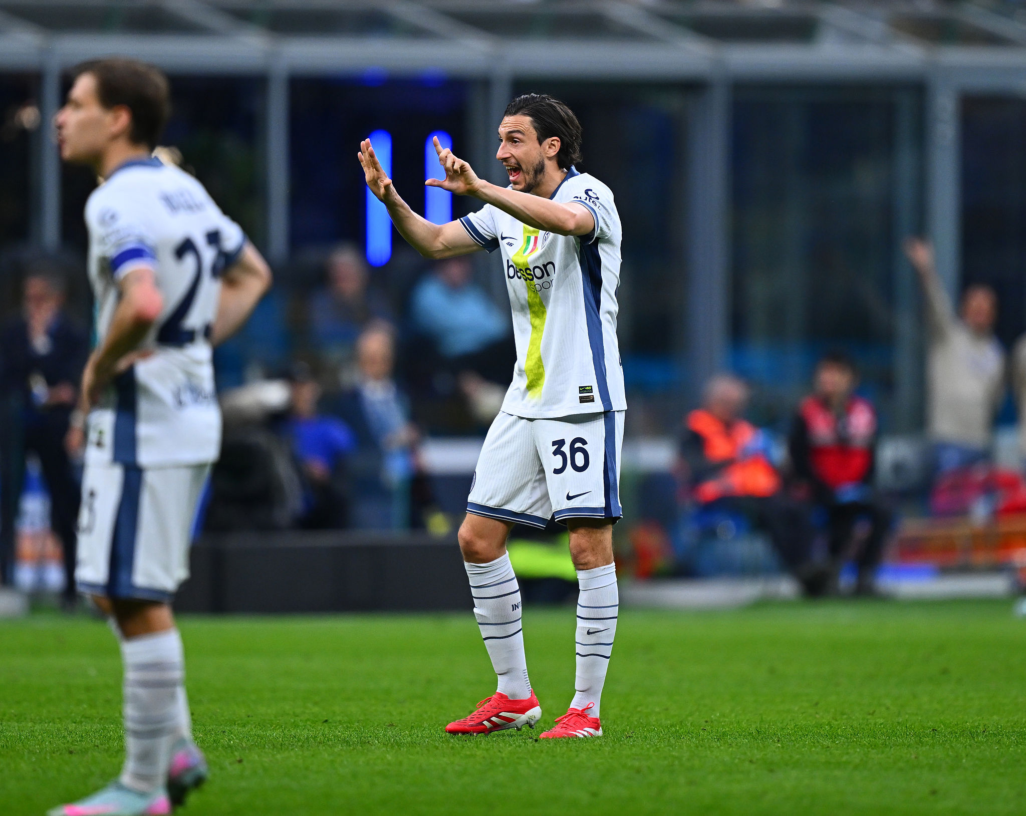 Darmian si offre alla Serie A: "Resto in Italia". L'ipotesi Cagliari e le parole su Palestra e Barella