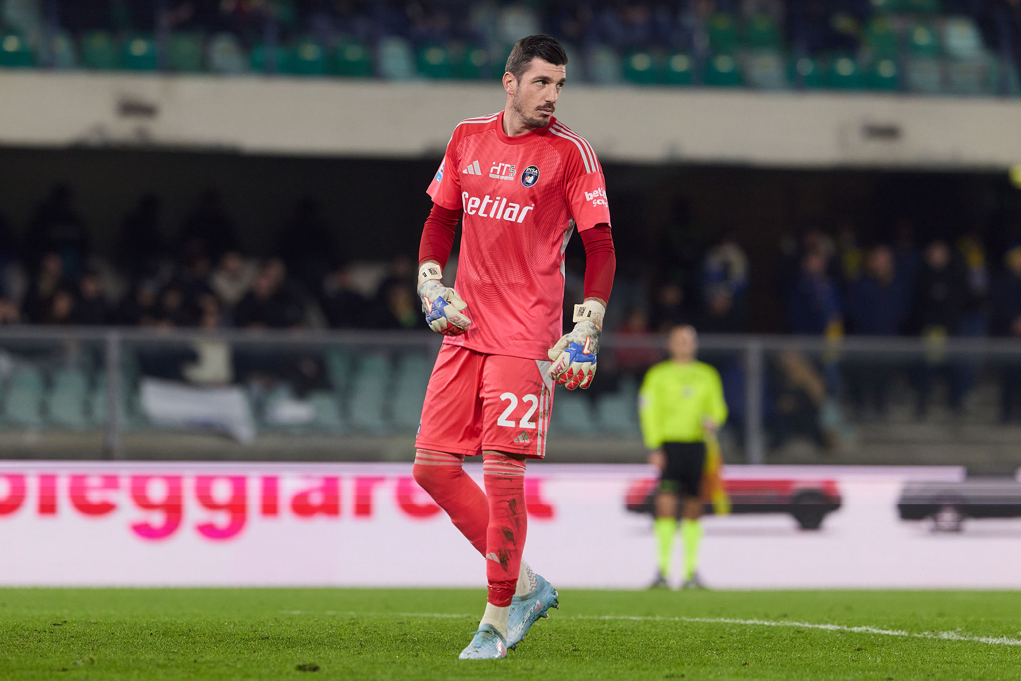 Scuffet messo ai margini dal Pisa: l'ex portiere del Cagliari non parteciperà al ritiro