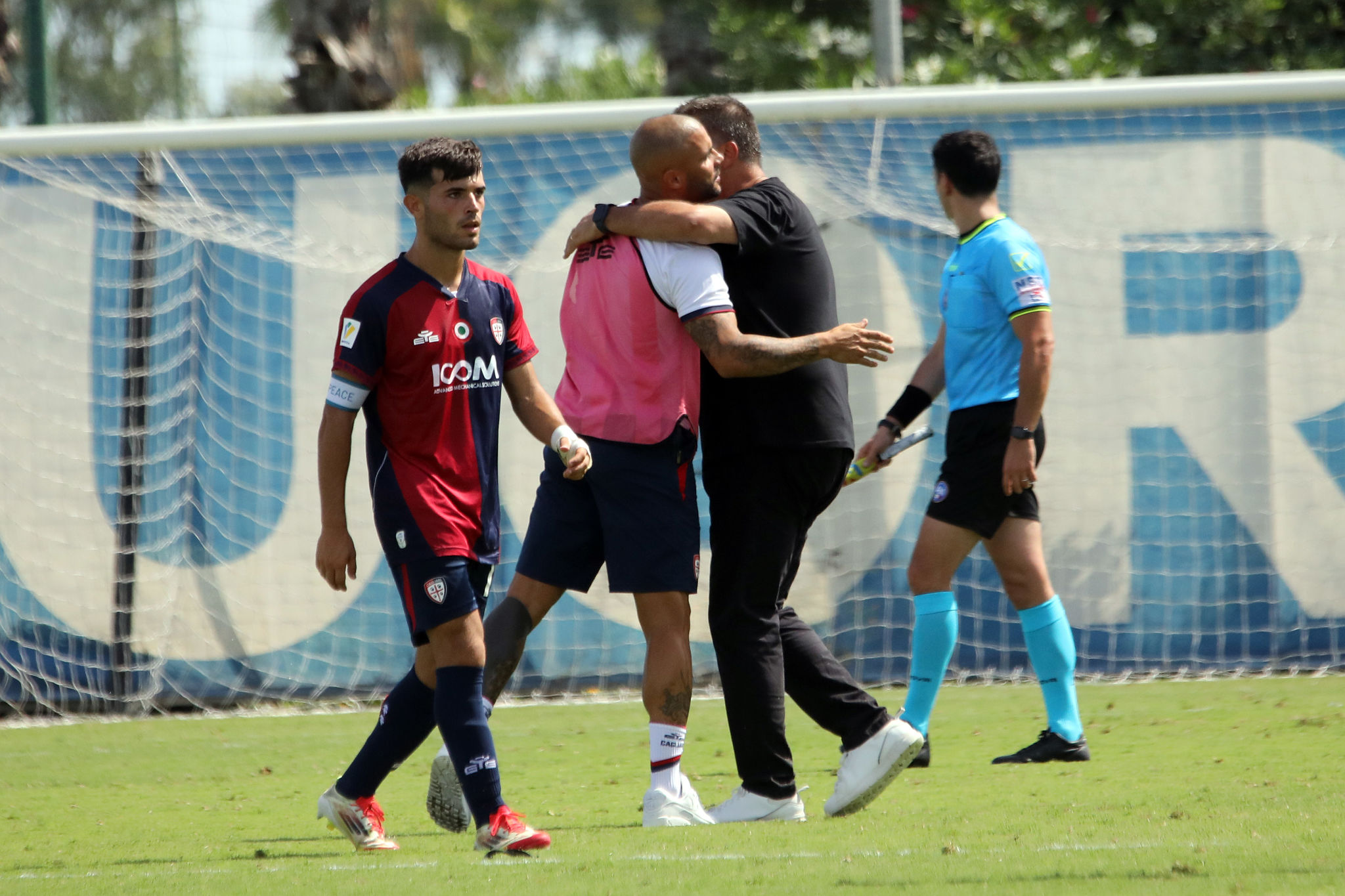 Cagliari Primavera, stop all’amichevole con il Monastir: malore per l’arbitro