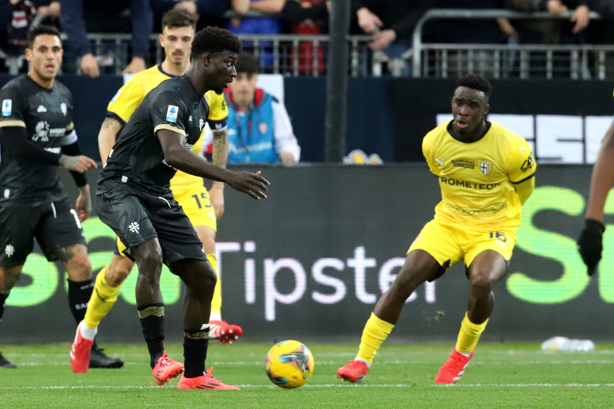 Kingstone Mutandwa in Turchia: accordo per il prestito oneroso al Caykur Rizespor