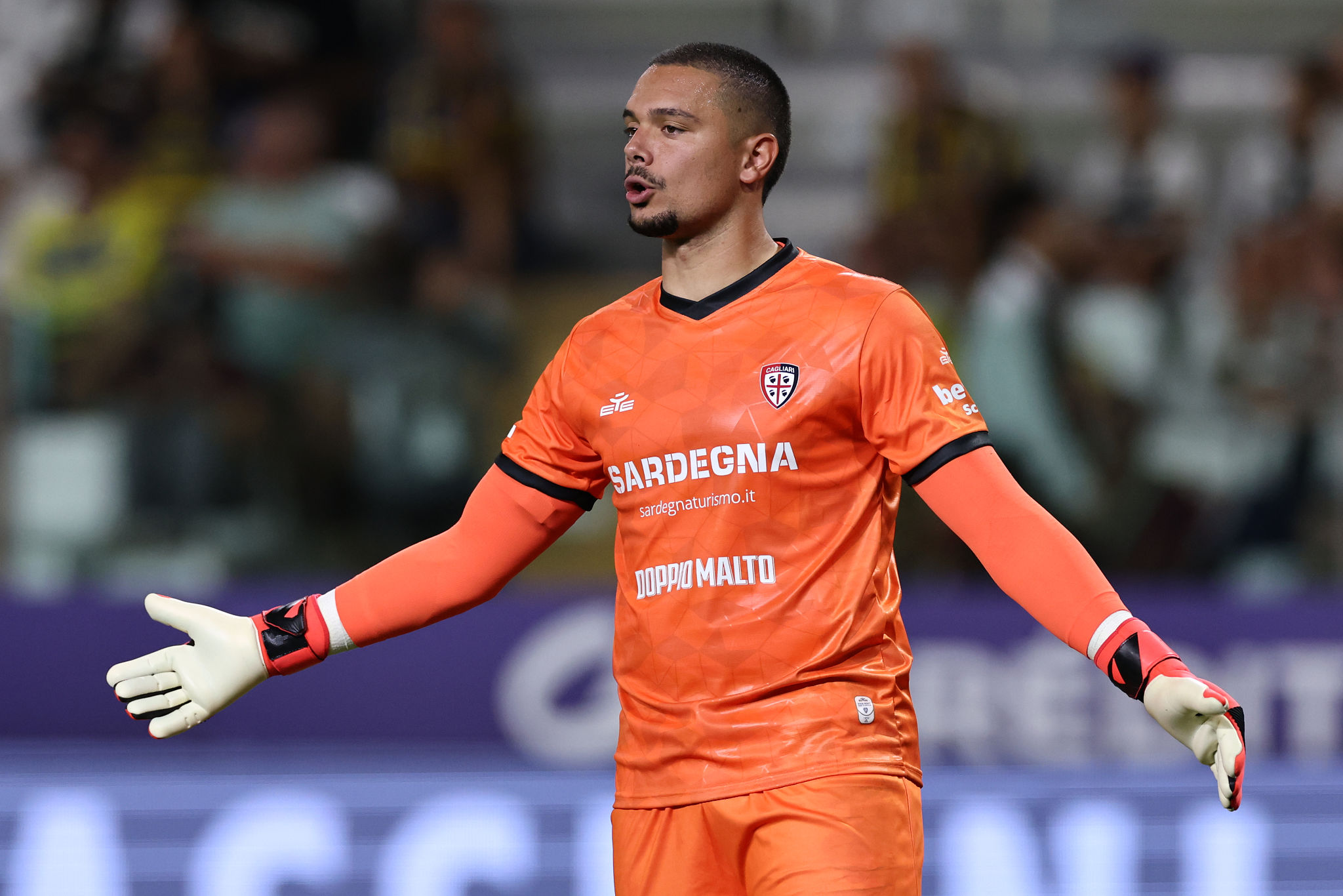 Caprile spegne 25 candeline: gli auguri del Cagliari al suo numero uno