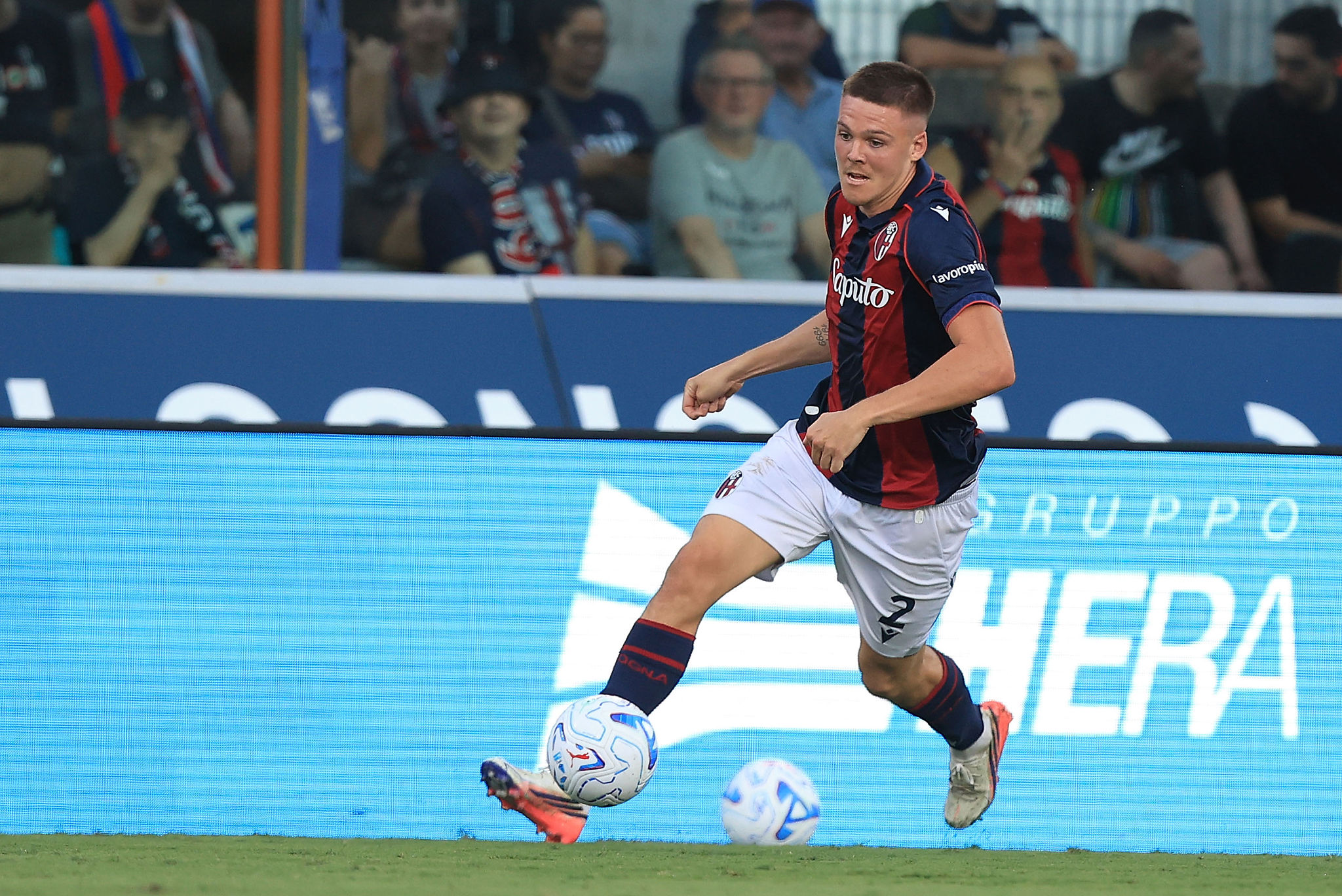 Holm, infortunio al bicipite femorale: il Bologna perde l’esterno per almeno tre mesi. Salterà anche la gara contro il Cagliari