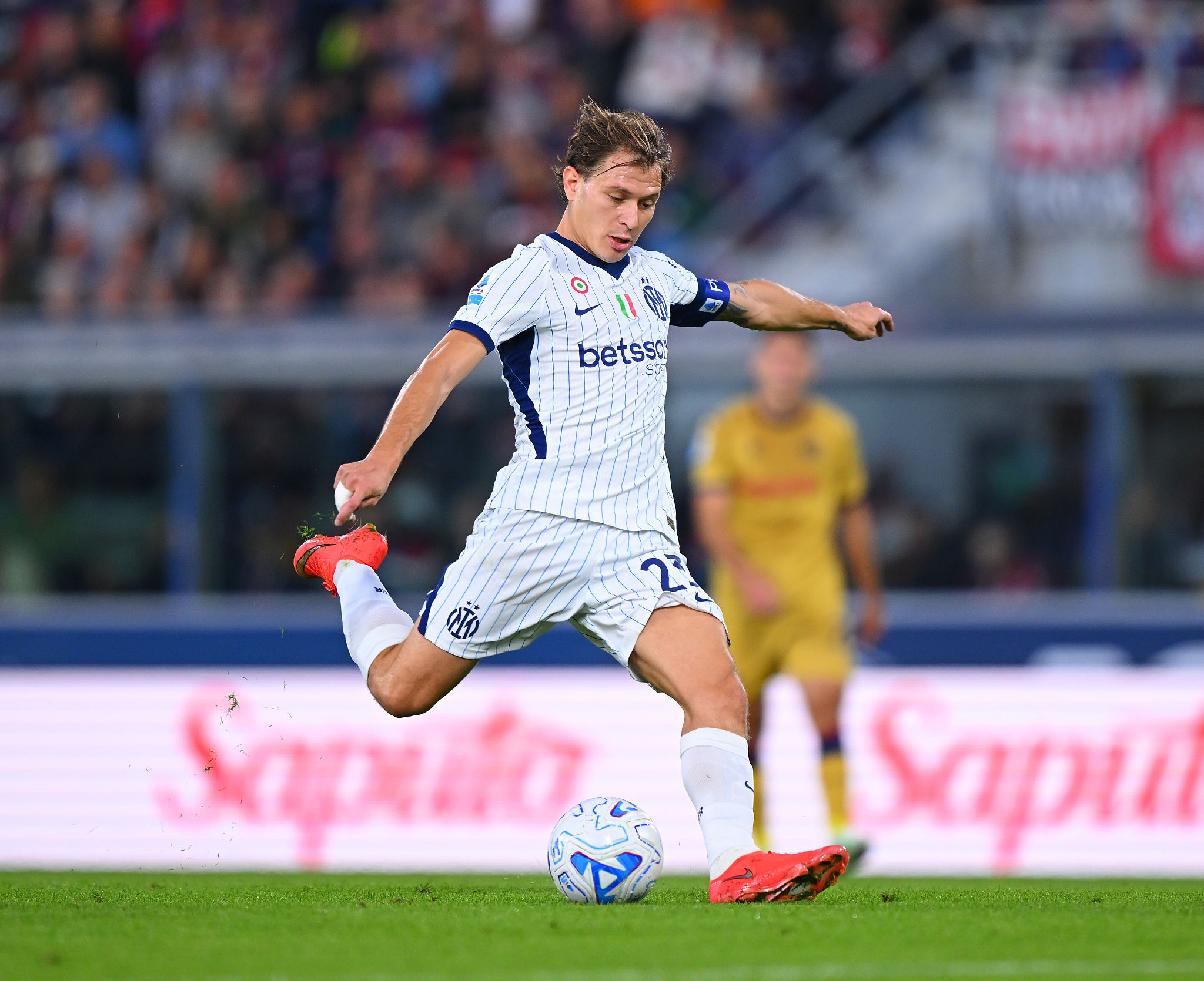 Barella, “Stai calmo” all’arbitro Doveri: l’analisi di Tuttosport sull’ex Cagliari