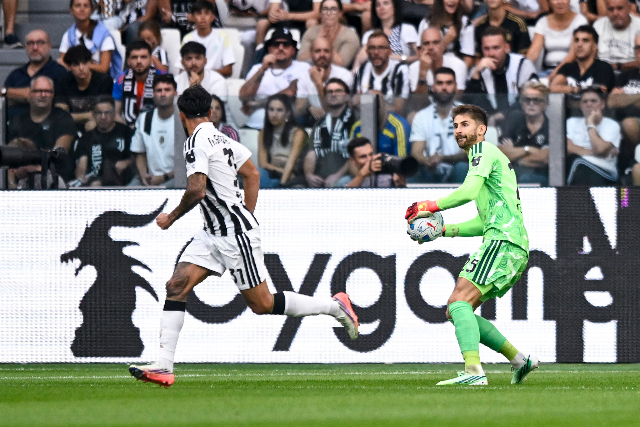 Vicario, dal debutto con il Cagliari ai 30 anni da titolare nella Juve