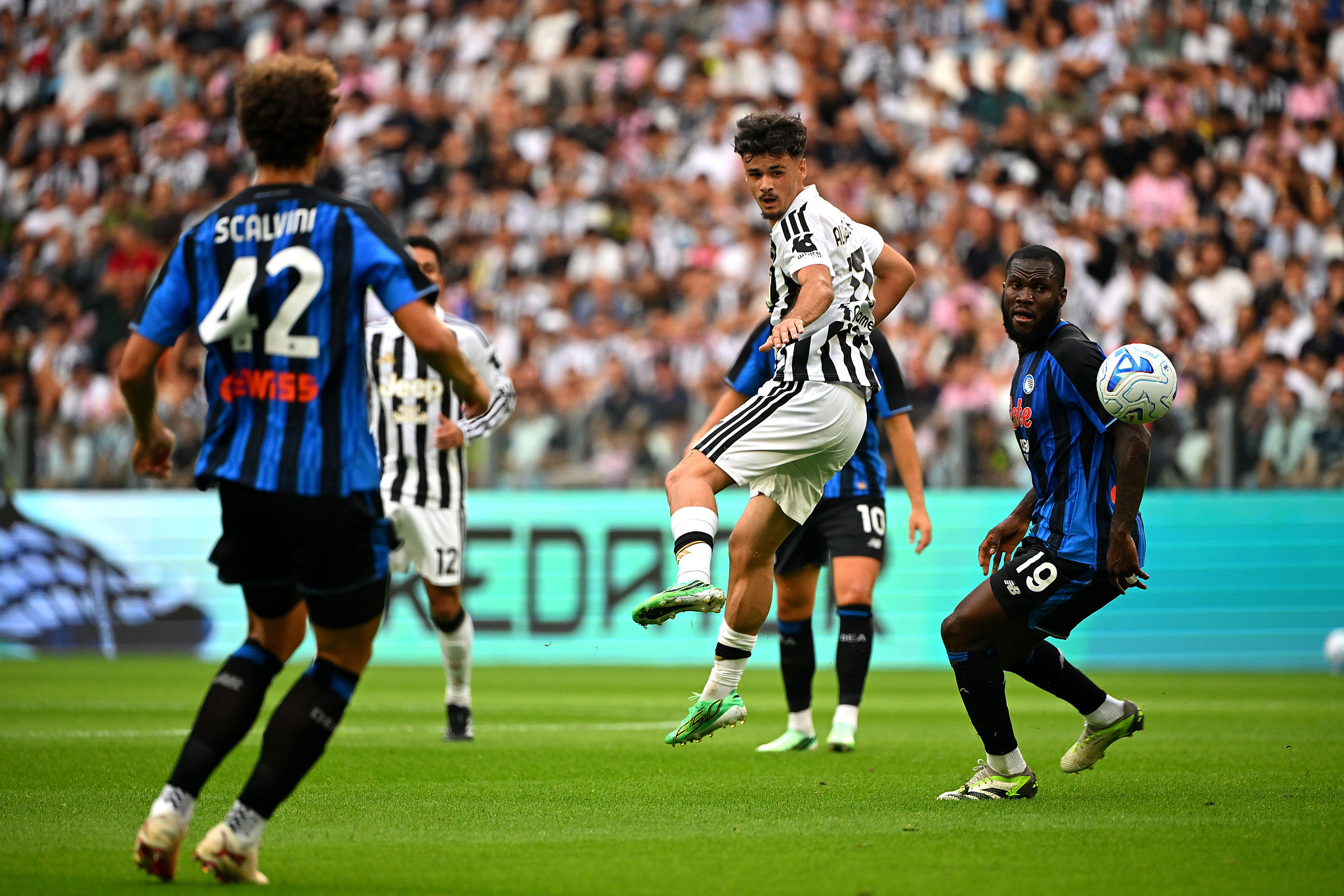 Juve, allarme rientrato per Alajbegovic: sarà in campo contro il Cagliari