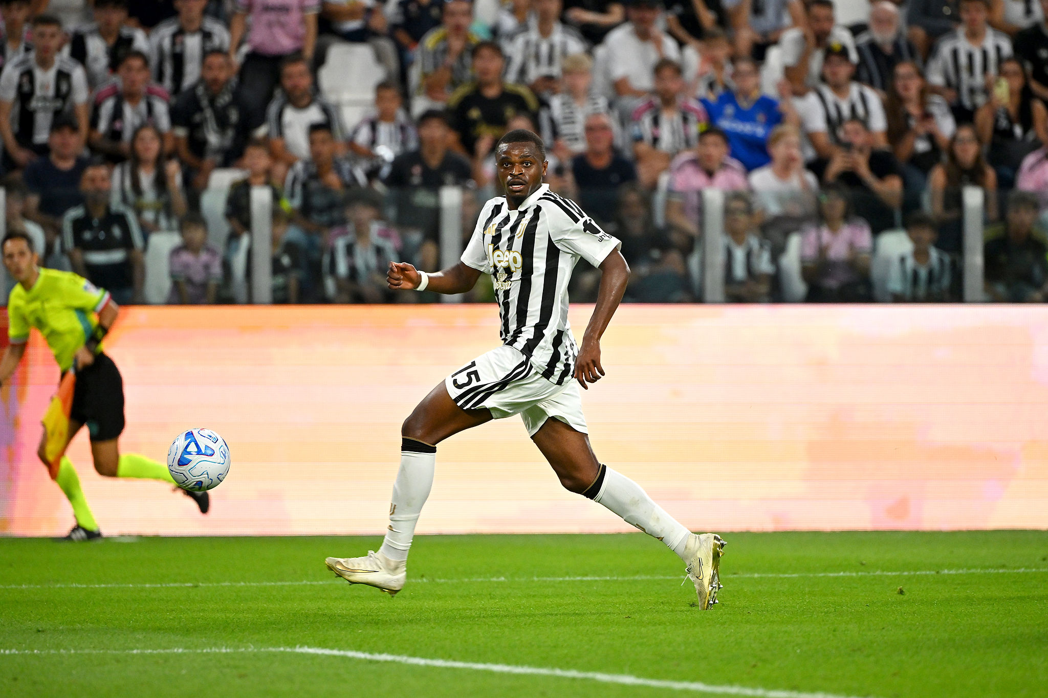 Juventus, Kalulu avverte il Cagliari: «Sarà una bella partita da vedere»